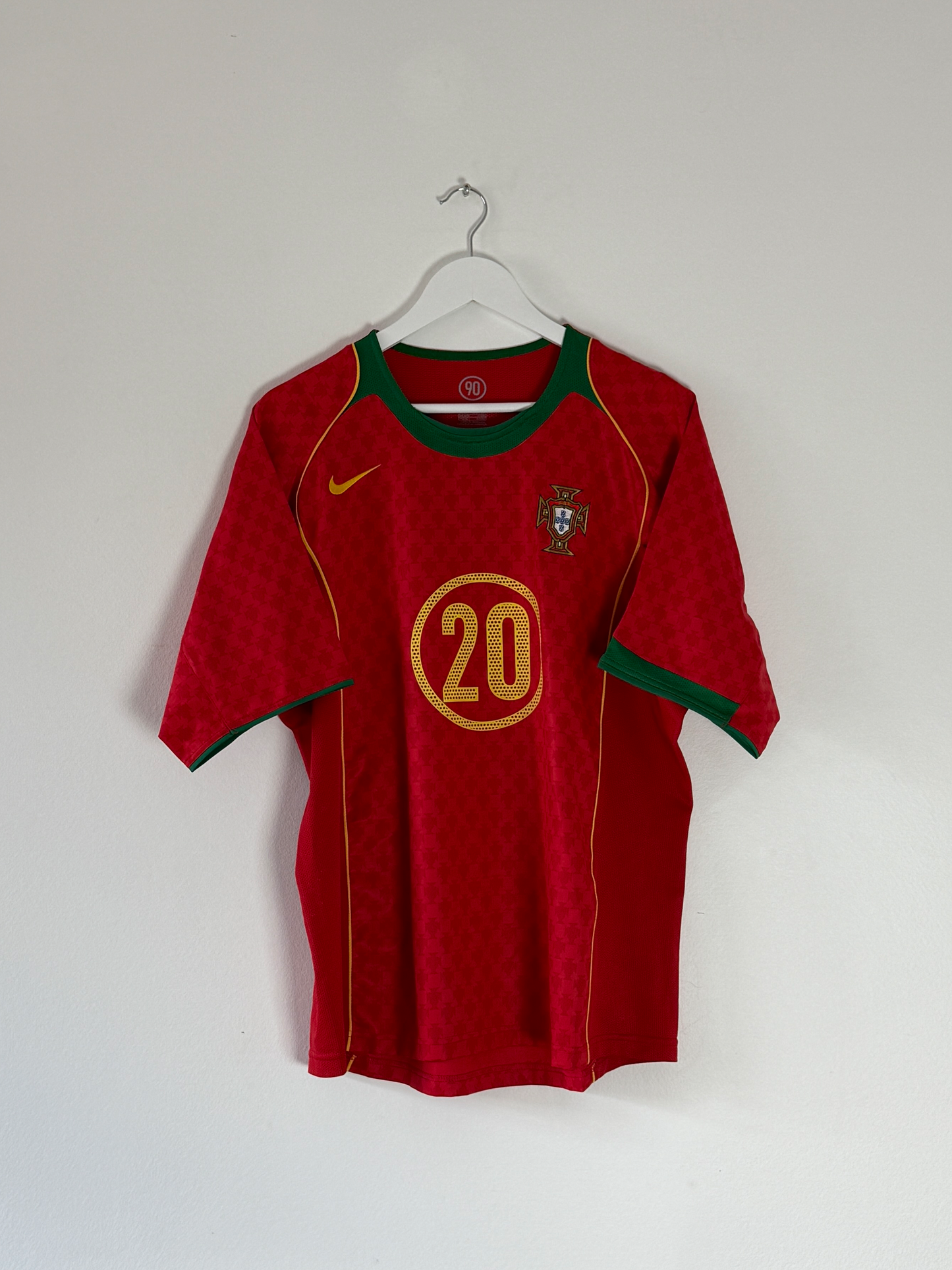 2004 Portugal Home #20 Deco (L)