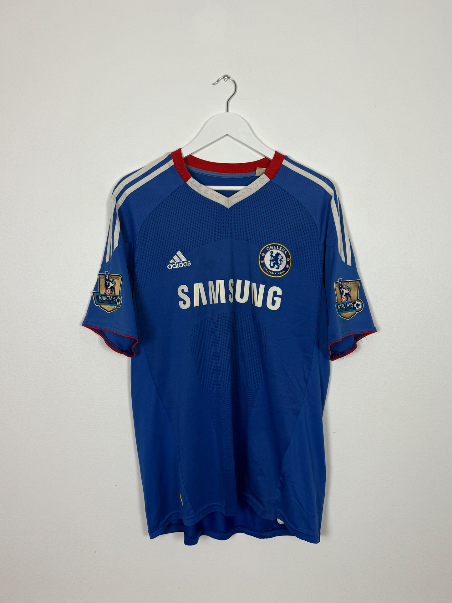2010/11 Chelsea Home #5 Essien (L)
