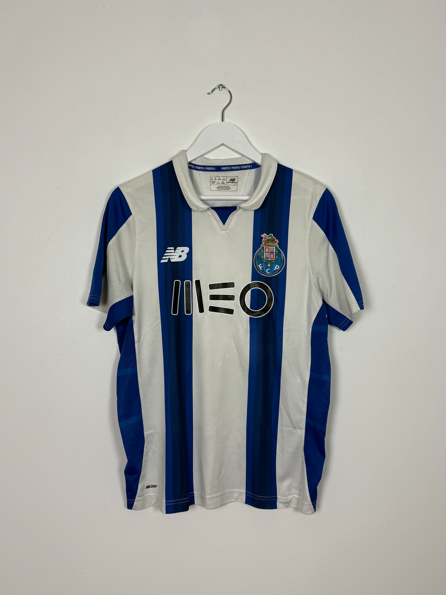 2016/17 FC Porto Home #19 Diogo Jota (M)