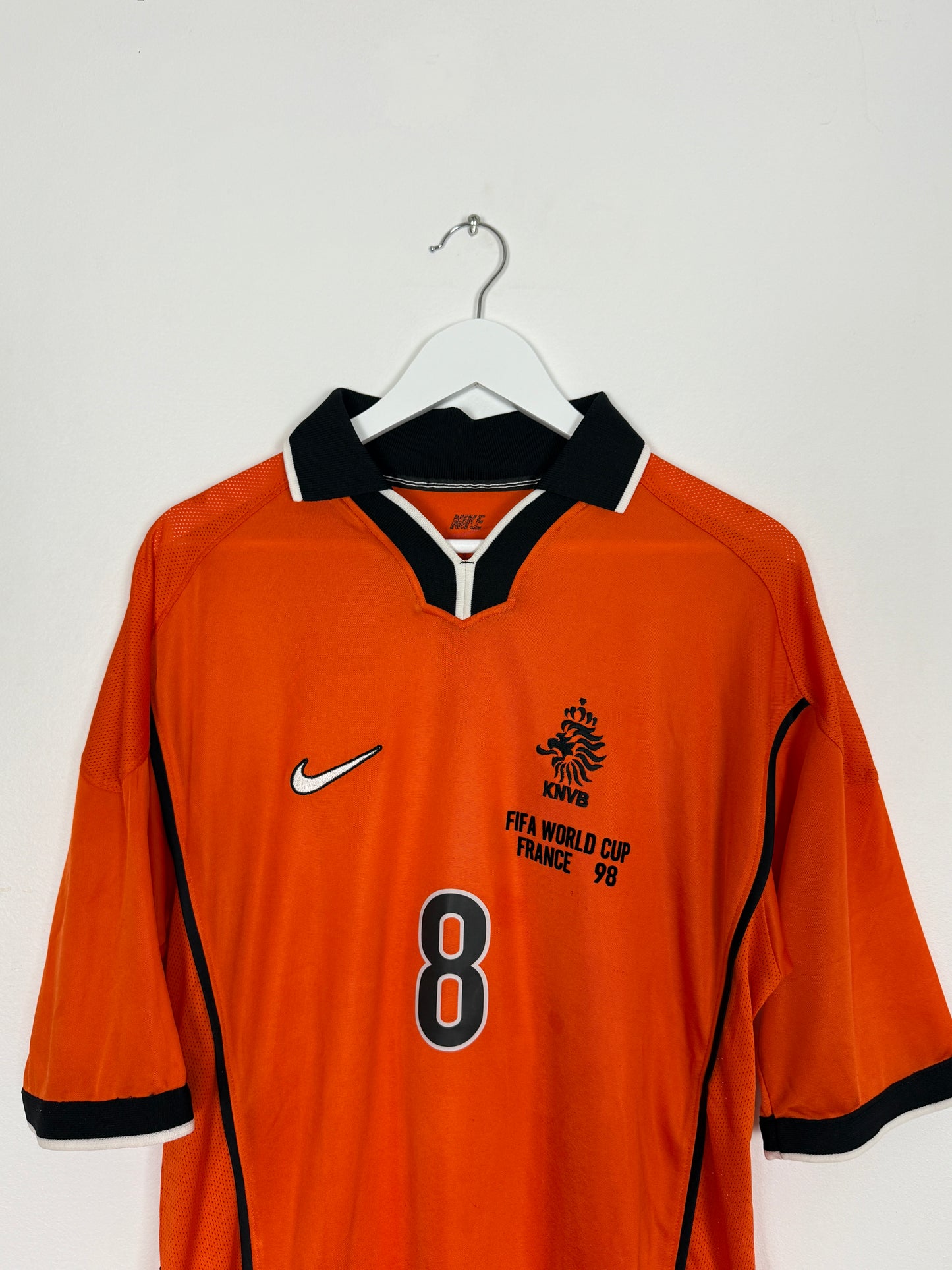 1998/99 Netherlands Home #8 Bergkamp (L)