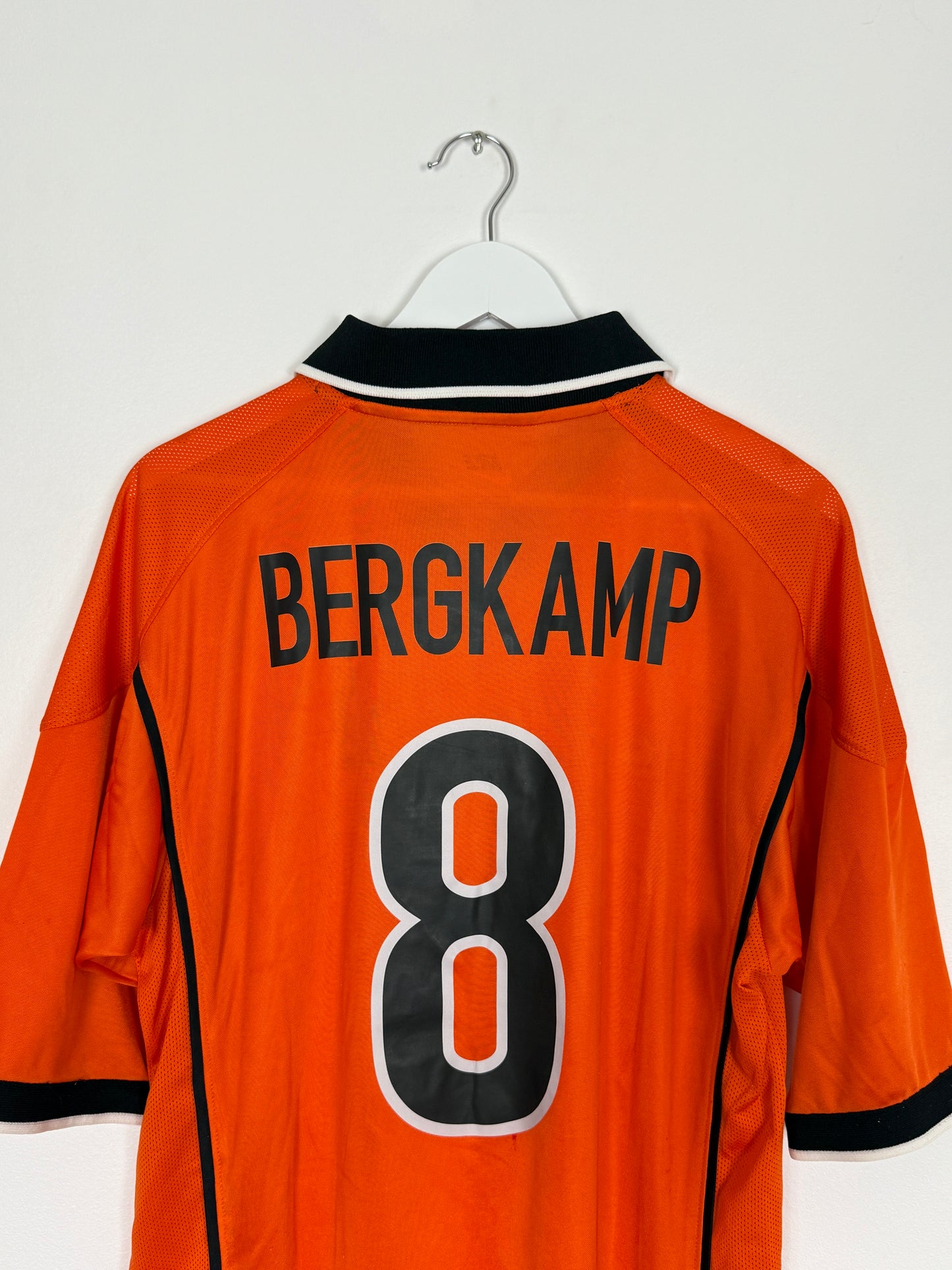 1998/99 Netherlands Home #8 Bergkamp (L)