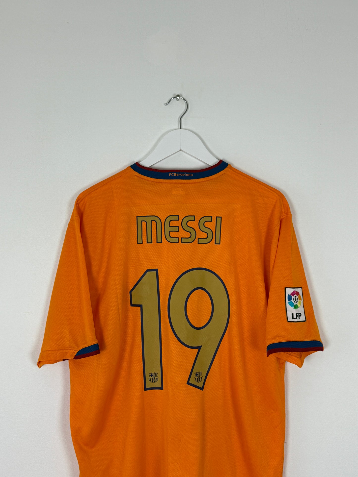 2006/07 FC Barcelona Away #19 Messi (XL)