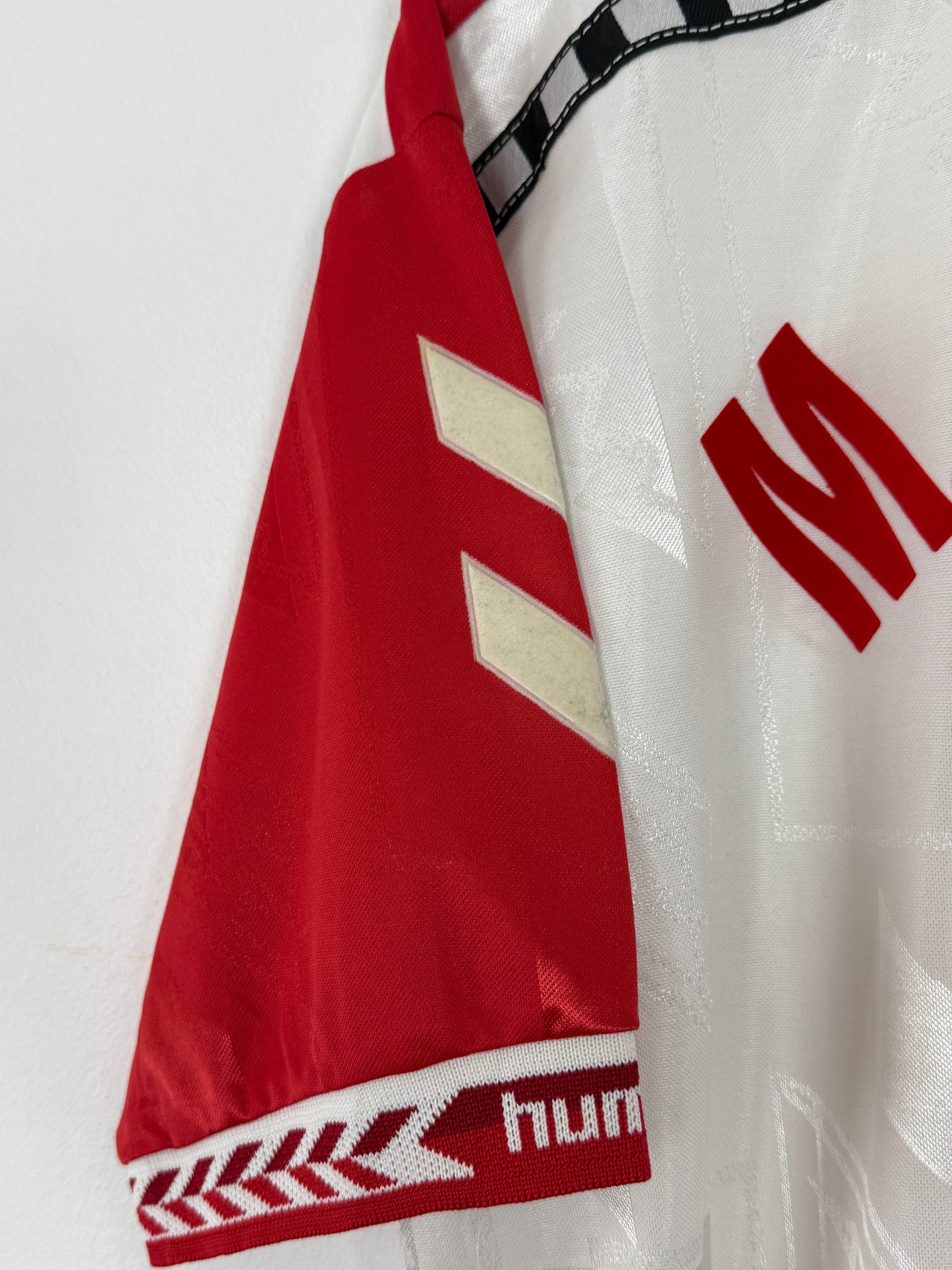 1996 Denmark Away Laudrup #10 (L/XL)