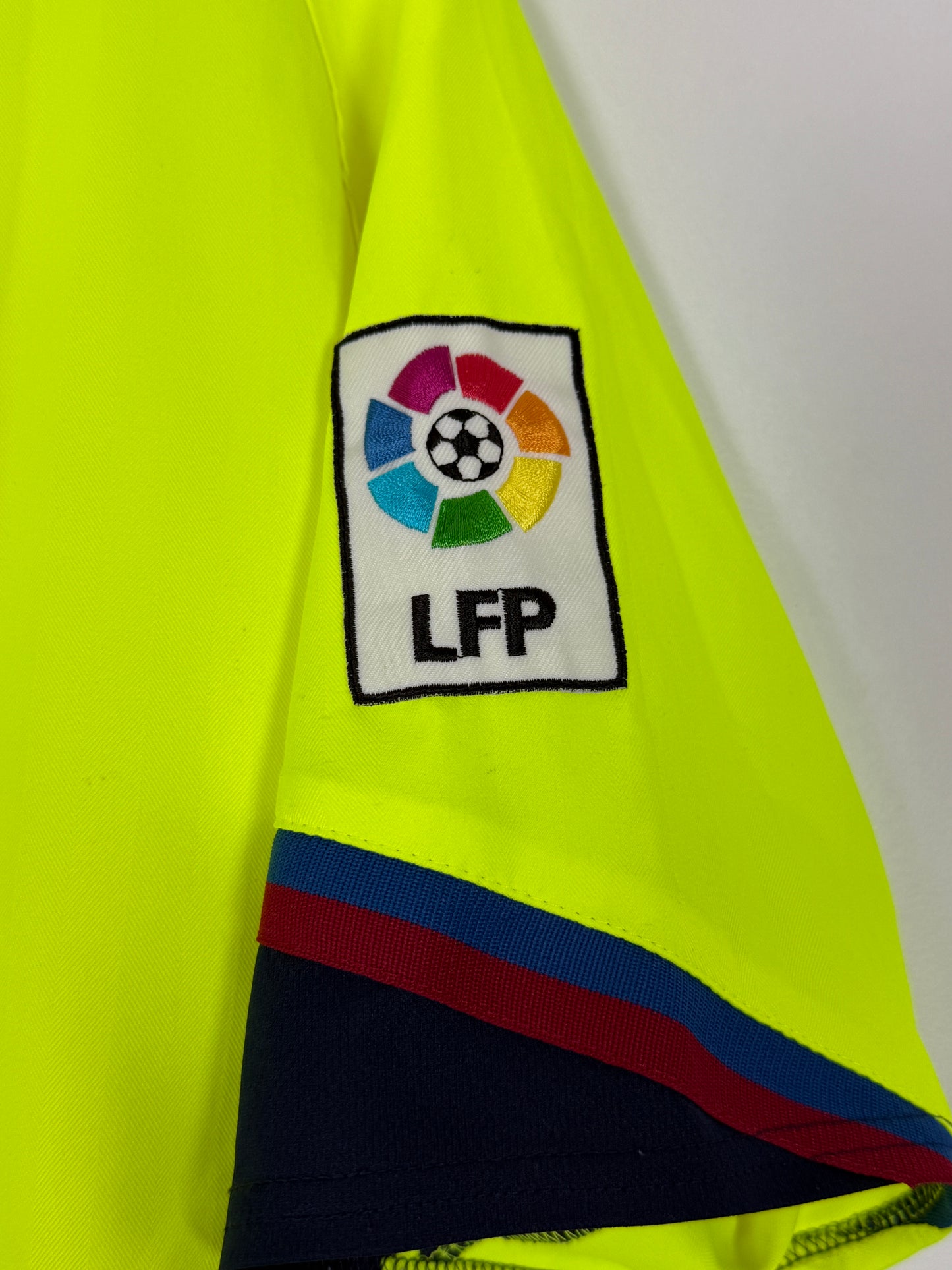 2005/06 FC Barcelona Away Messi #19 (M)