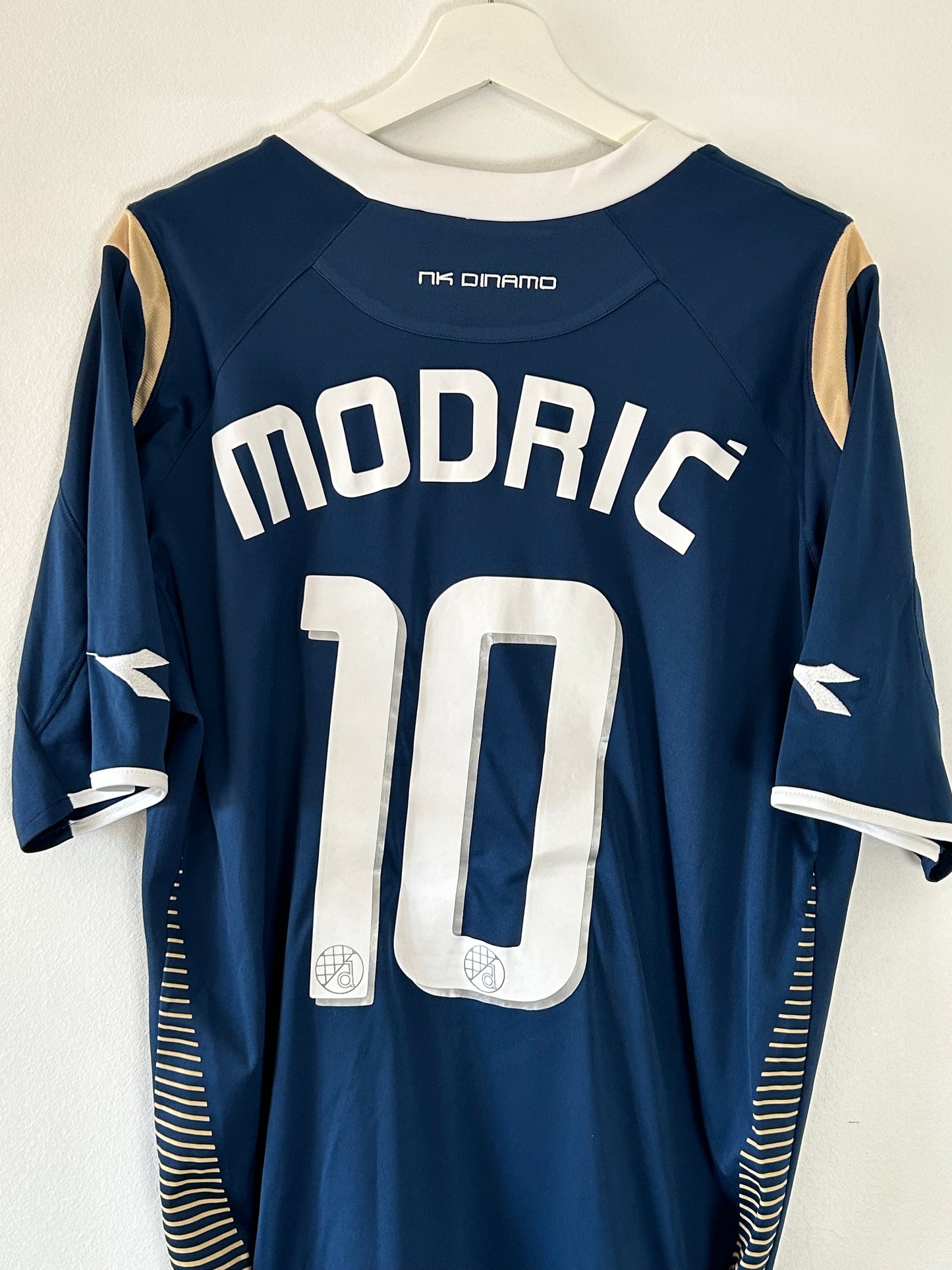 2007/08 Dinamo Zagreb Modric #10 Third (XL)