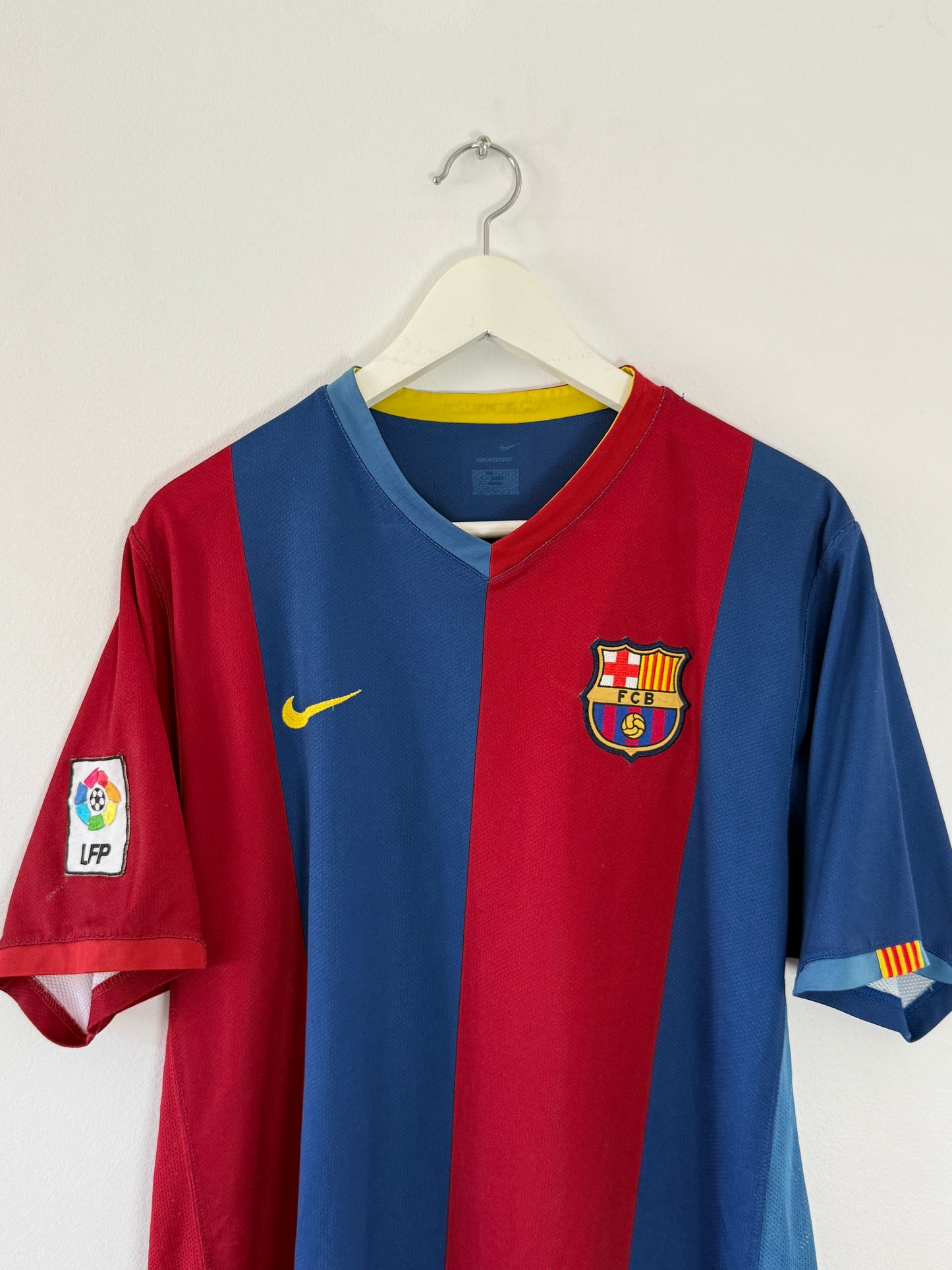 2006/07 Barcelona Home #5 Puyol (L)