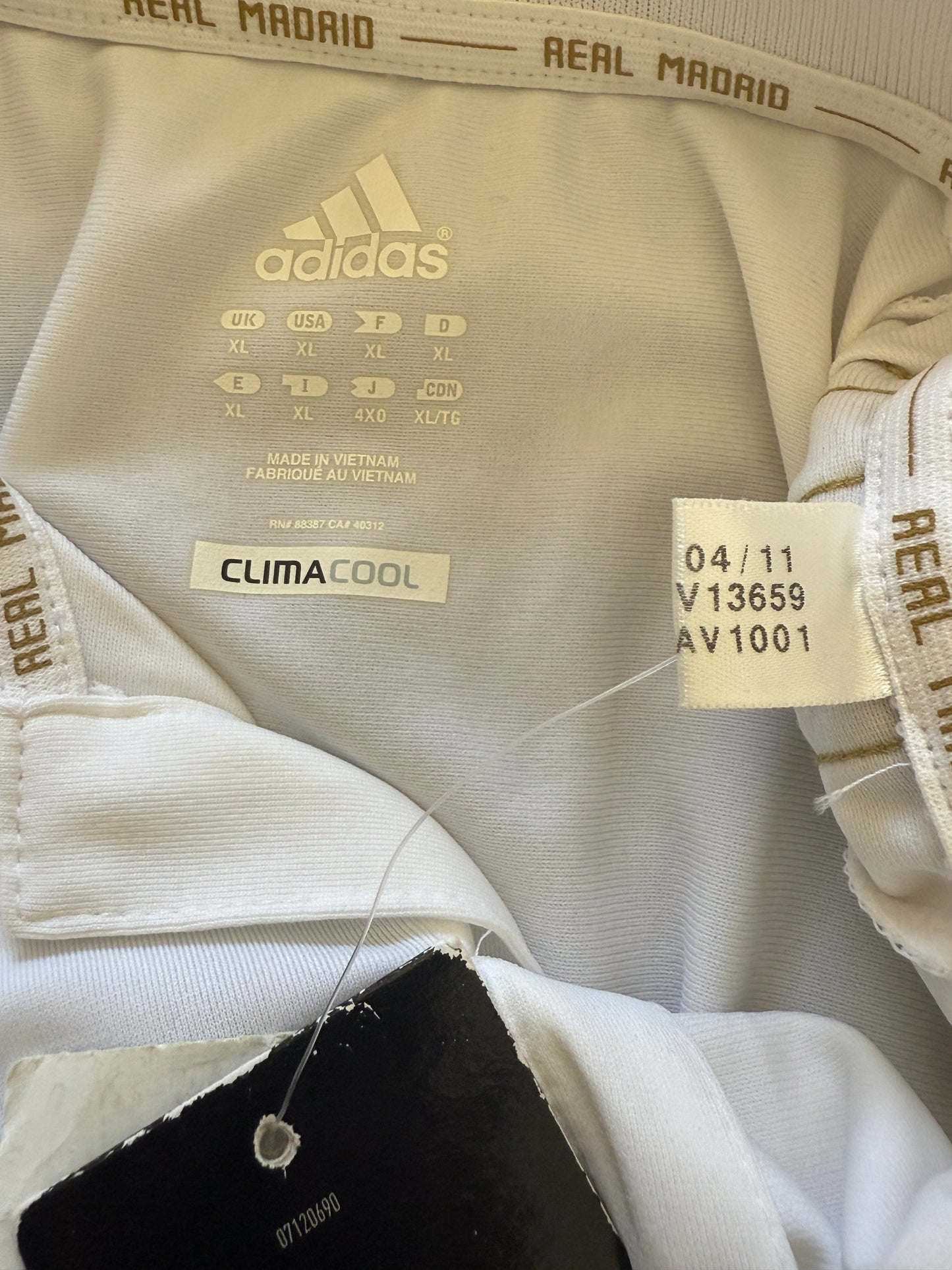2011/12 Real Madrid Home (XL, BNWT)