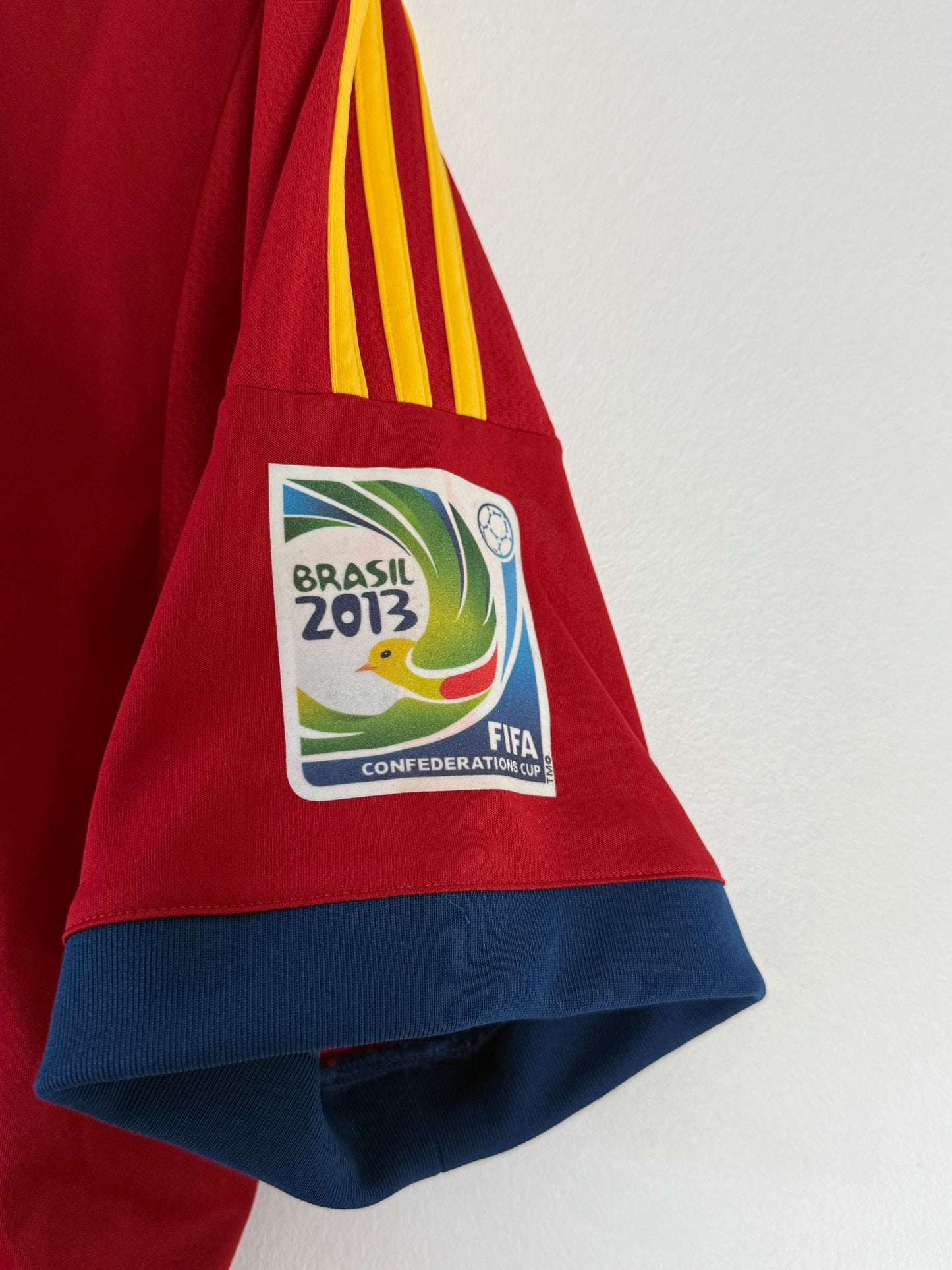 2013 Spain Home #6 Iniesta (XL, BNWT)