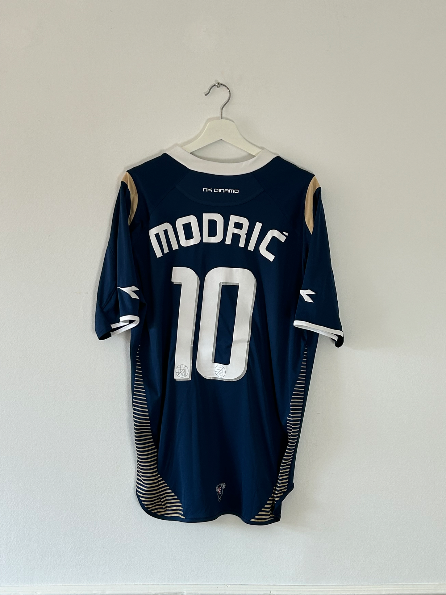 2007/08 Dinamo Zagreb Modric #10 Third (XL)