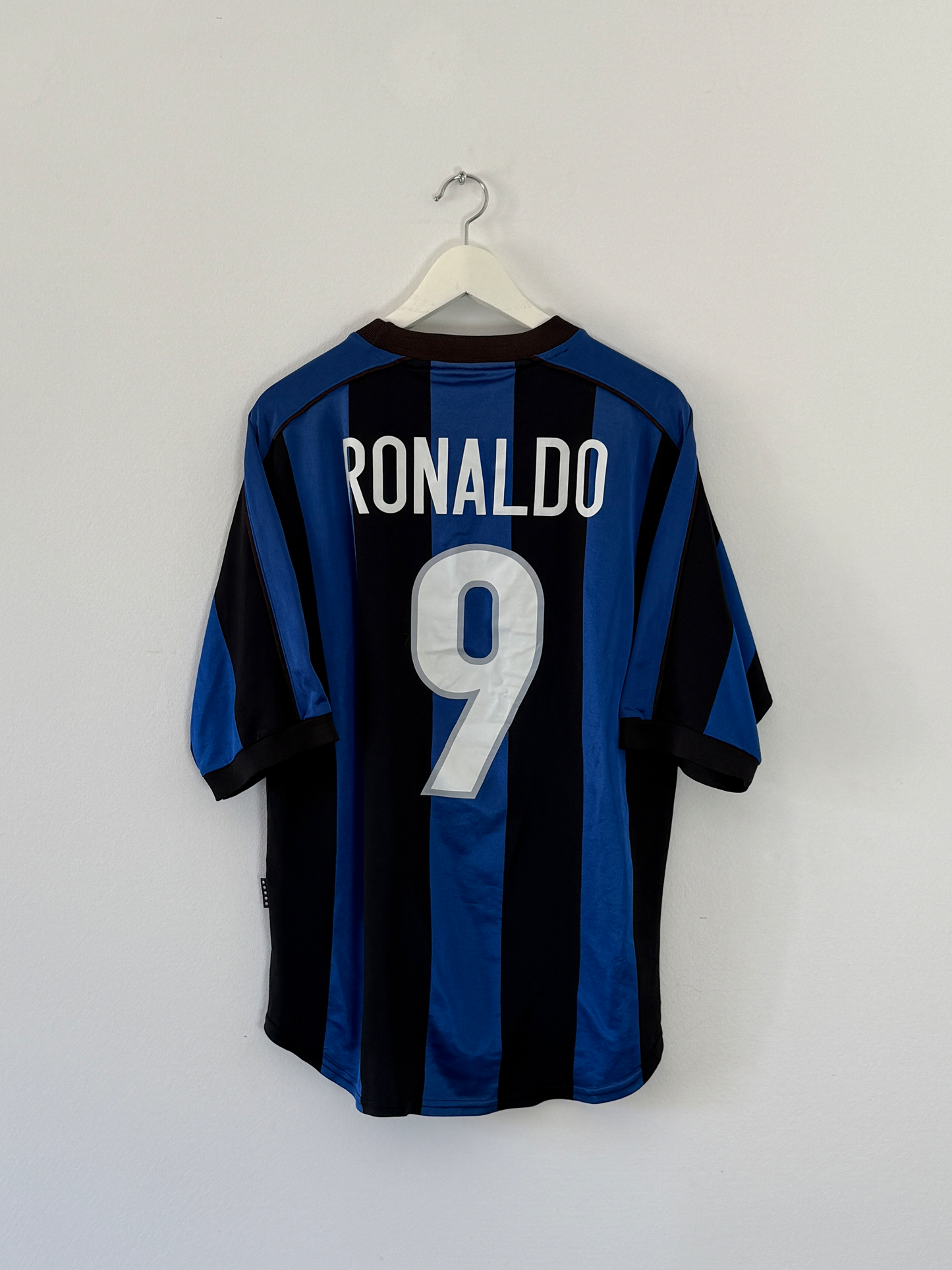 1999/00 Inter Milan Home #9 Ronaldo (M)