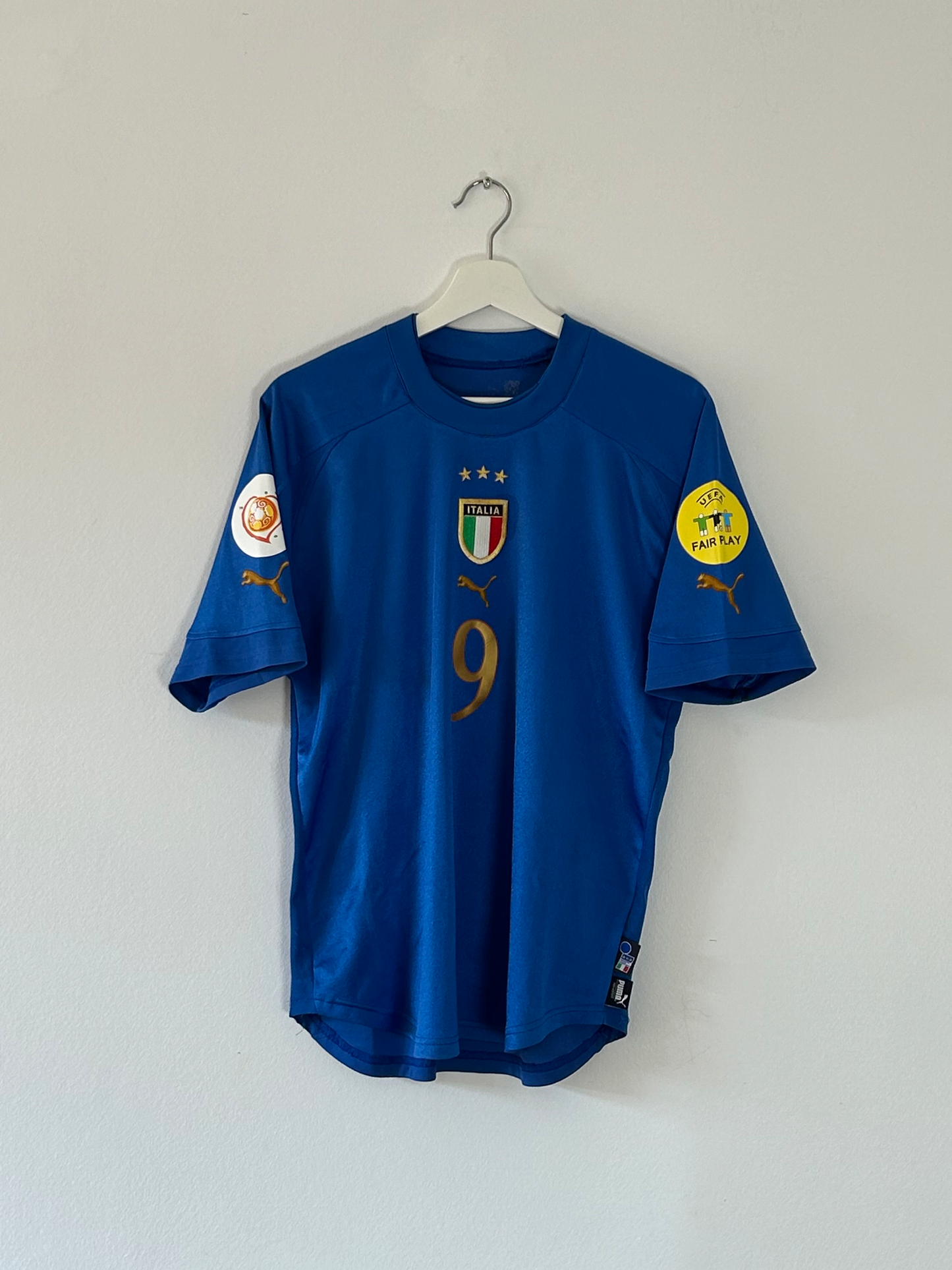 2004 Italy Vieri #32 Home (M)