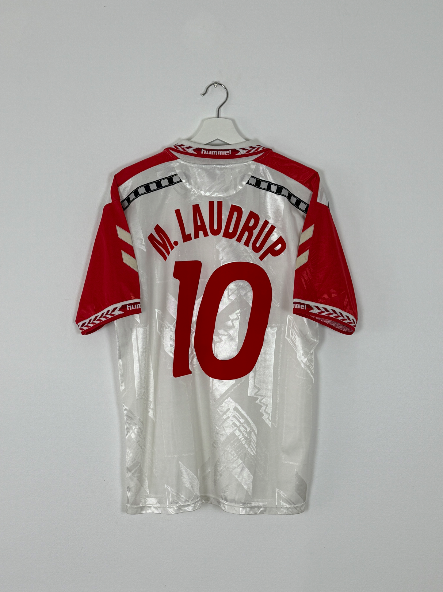 1996 Denmark Away Laudrup #10 (L/XL)