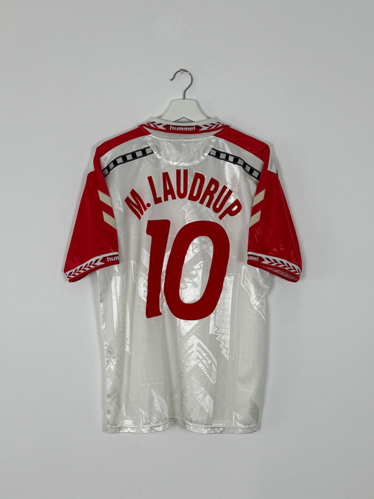 1996 Denmark Away Laudrup #10 (L/XL)